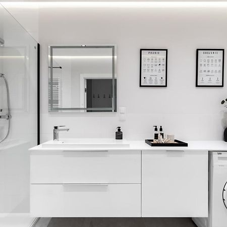 Elegancki Apartament W Sercu Gdyni. グディニャ エクステリア 写真